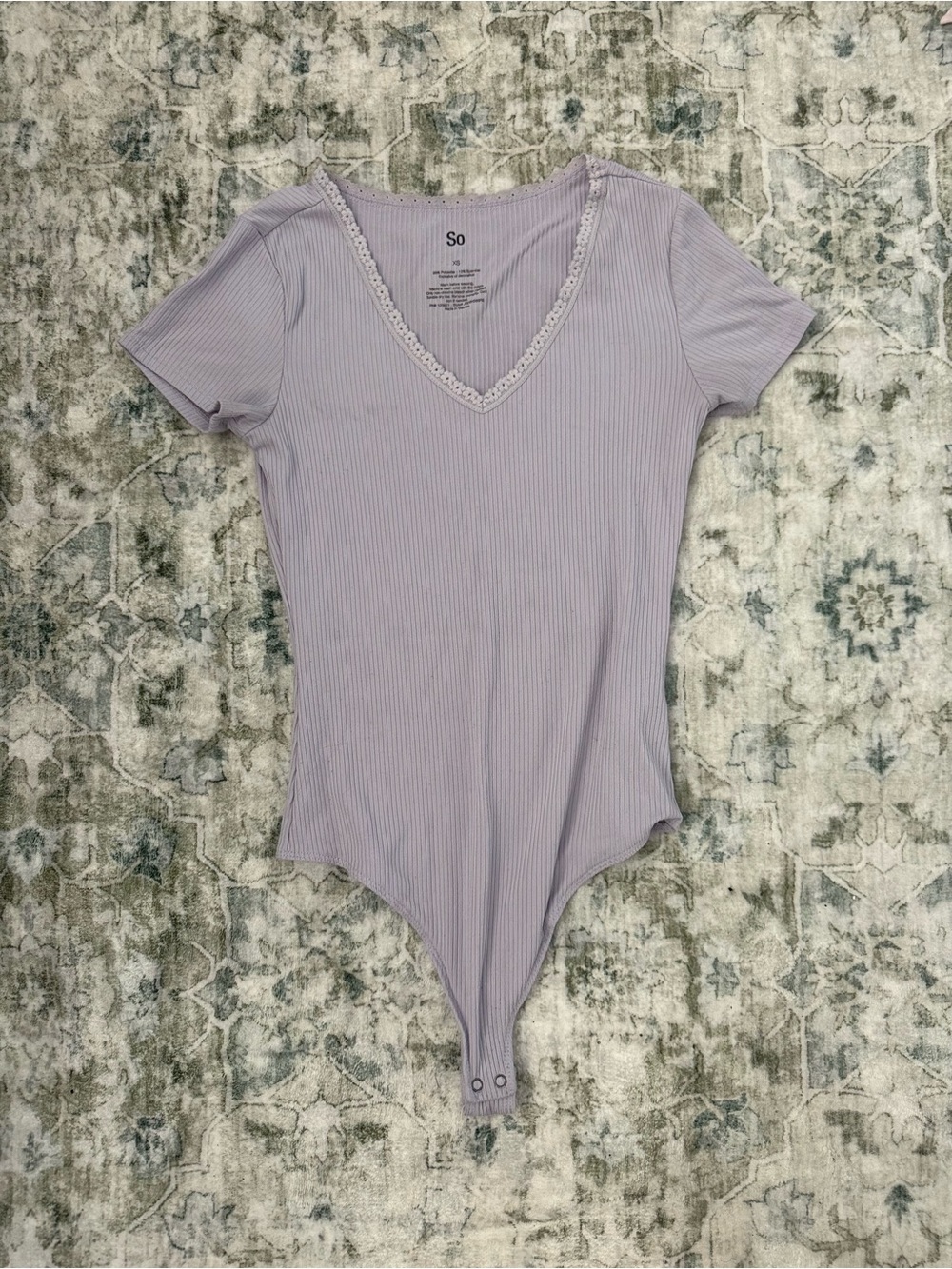 SO Lavender Ribbed V-Neck Lace-Trim Bodysuit